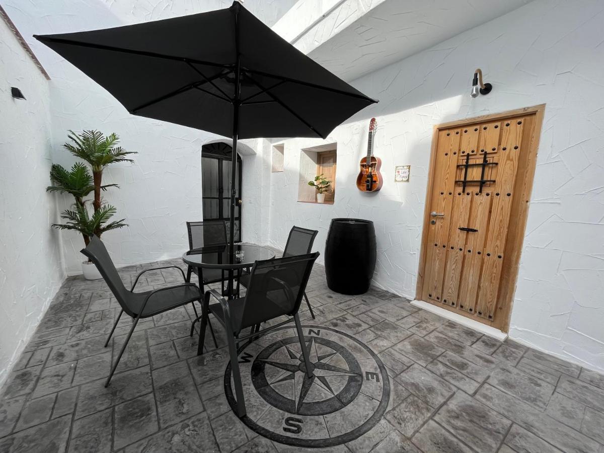 Apartamento La Lola - Patio Privado Jerez de la Frontera Luaran gambar