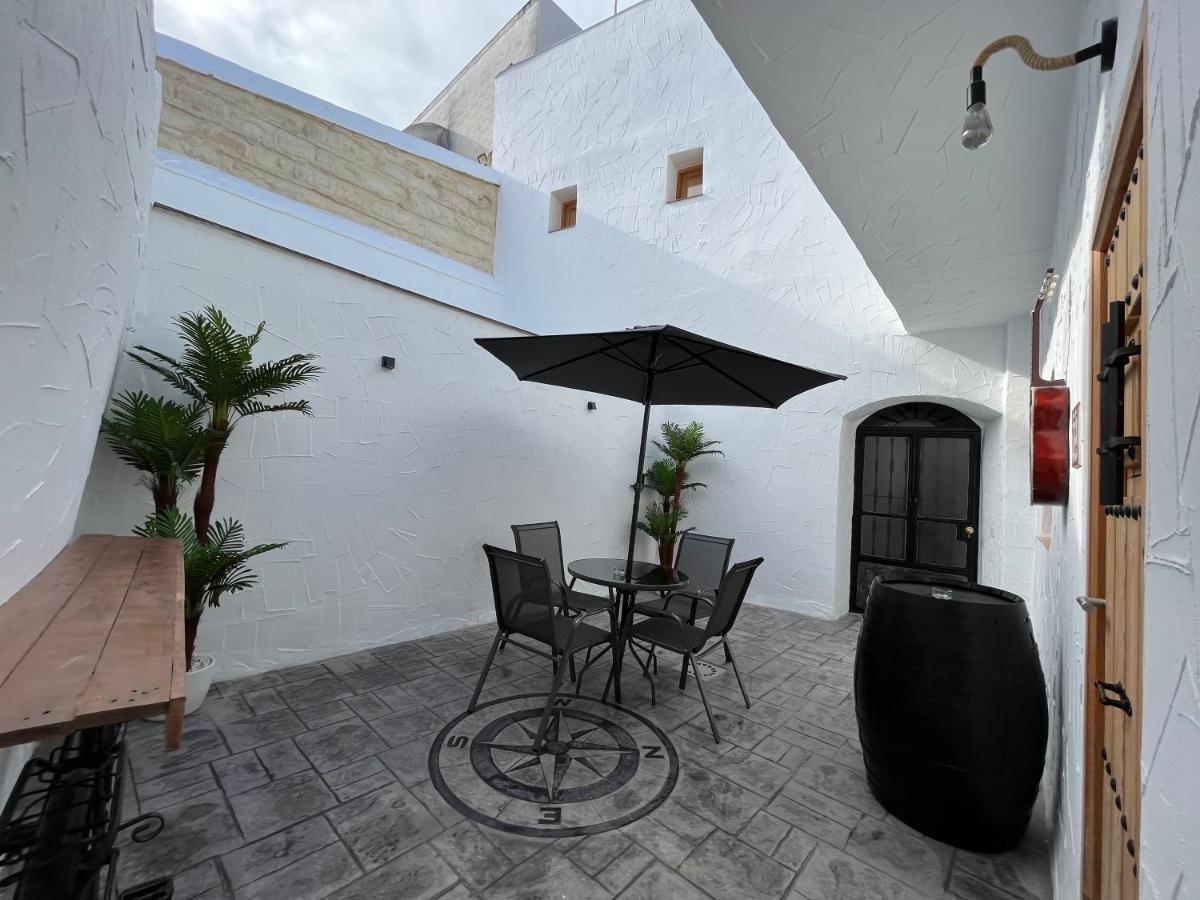Apartamento La Lola - Patio Privado Jerez de la Frontera Luaran gambar